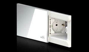 Hideaway socket